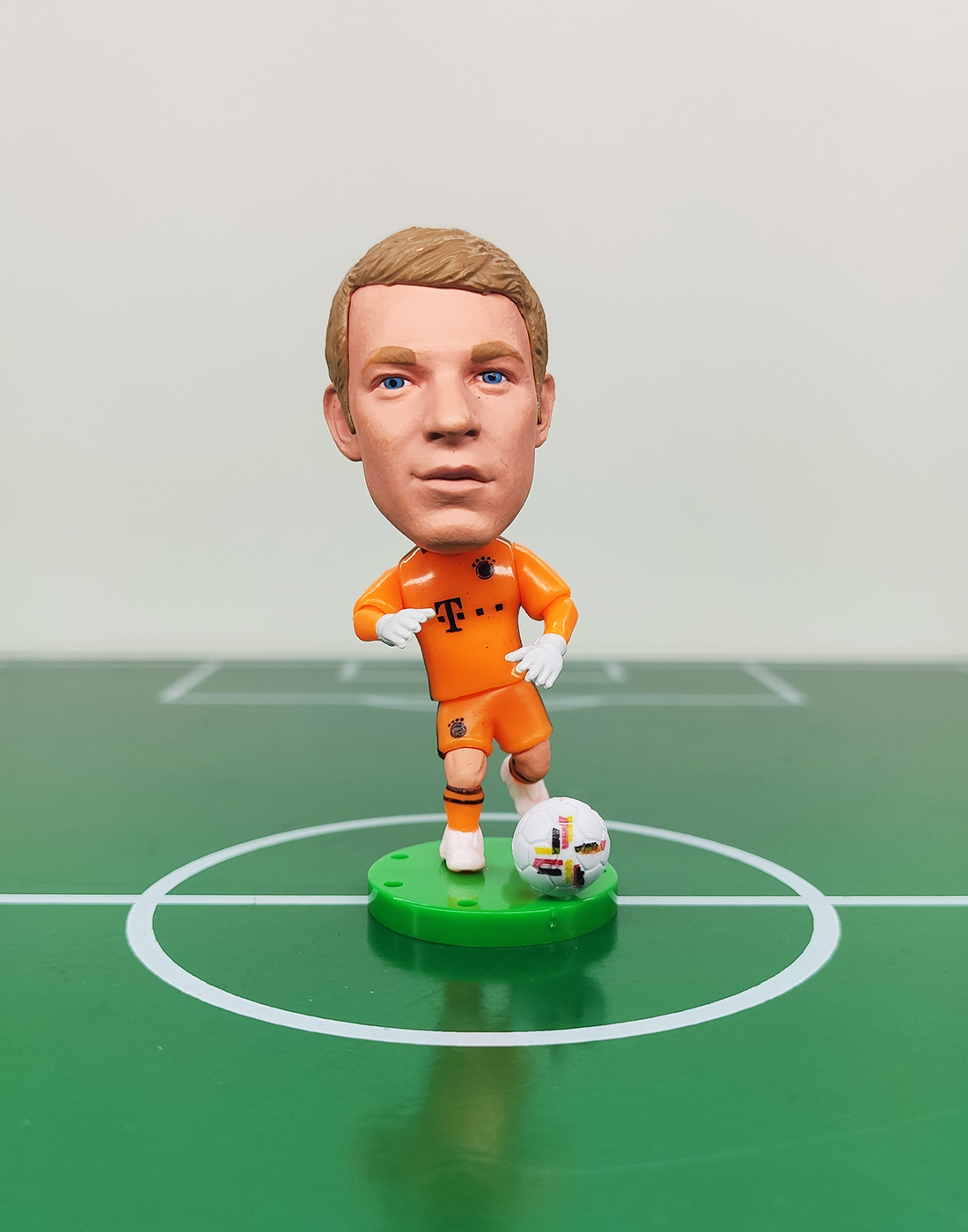 Фигурка Manuel Neuer в форме Bayern Munich (6,5 см) Фигурка Manuel Neuer в форме Bayern Munich (6,5 см)